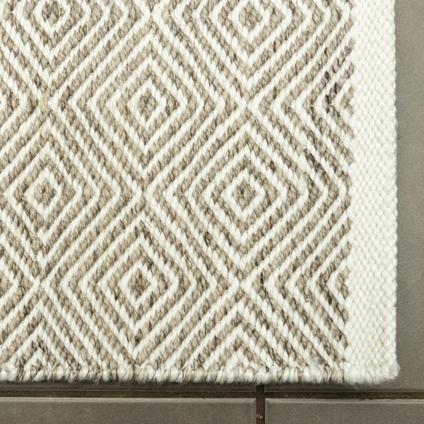 Handgefertigter Wollmischteppich – Diamantquadrat in Beige - Image 6